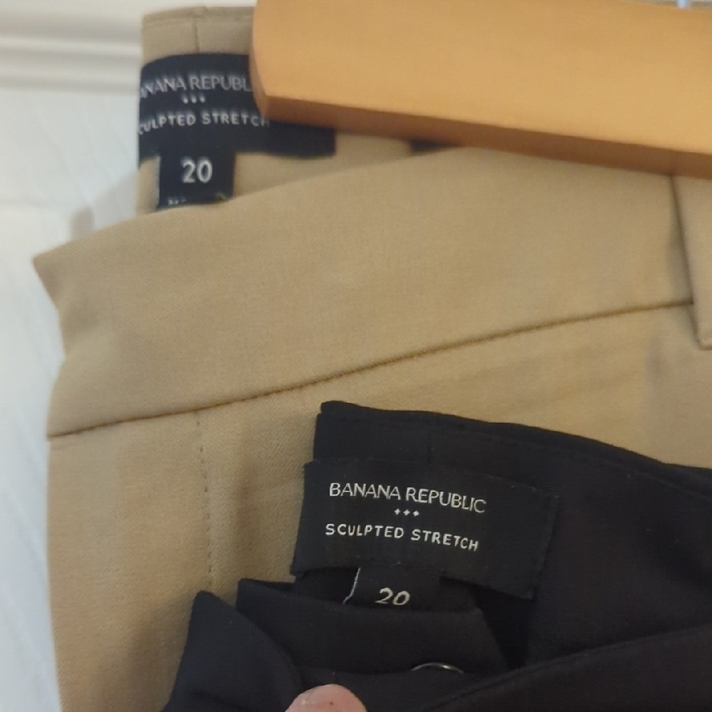 Banana Republic Women's Sculpted Stretch Trousers - 2 PAIRS - Black and Tan